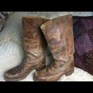 Frye Women’s Campus Leather Heeled Riding Boots, 9.5 M brown leather,  77050 DBN